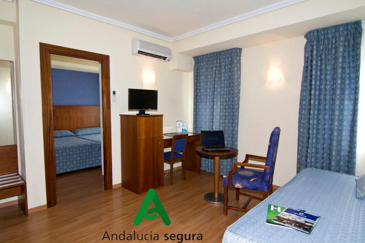 Torreluz Apartamentos Almeria Bagian luar foto