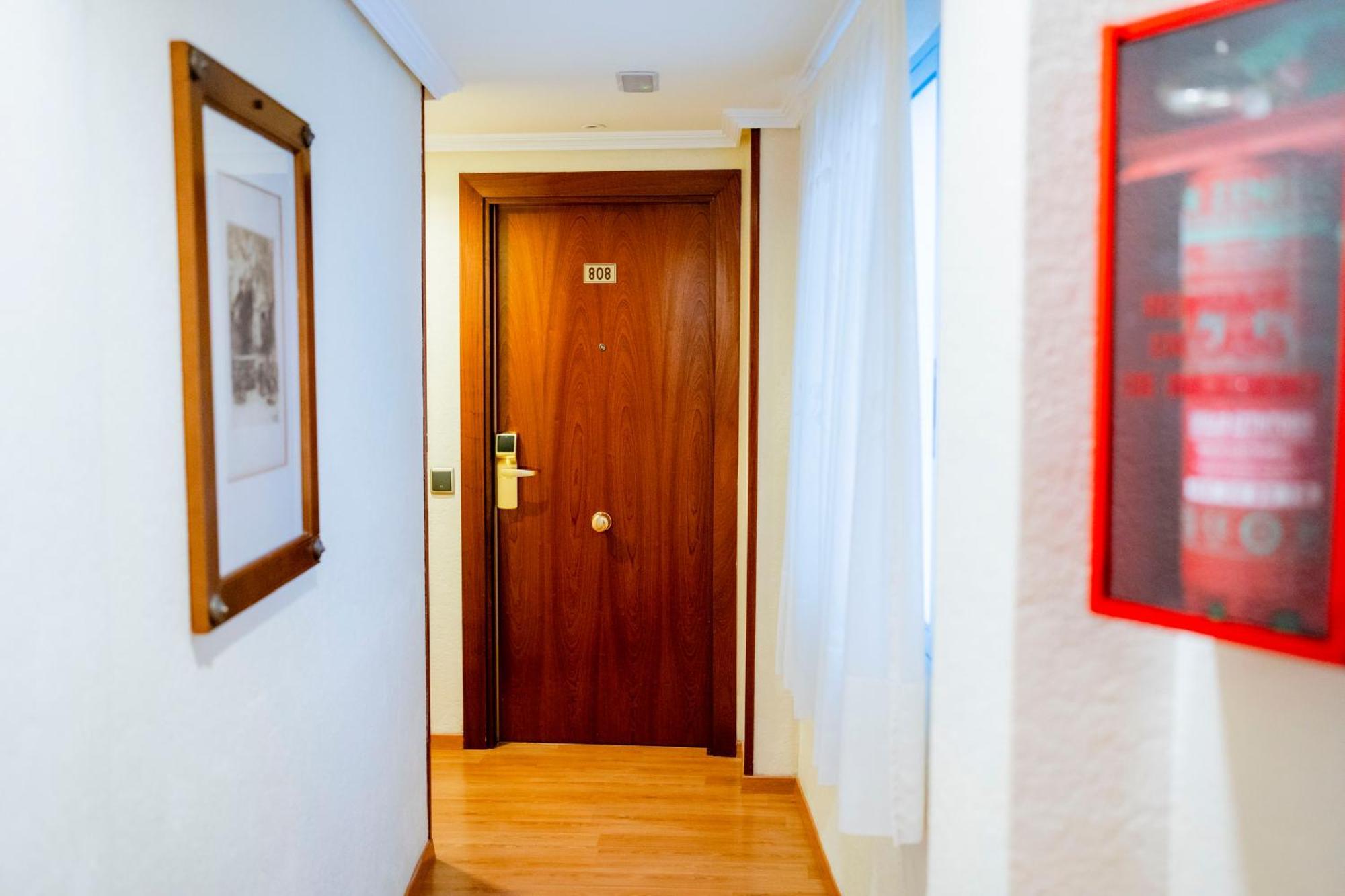 Torreluz Apartamentos Almeria Bagian luar foto